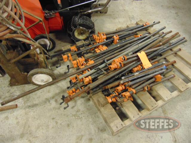 Approx. (35) pipe clamps, _1.JPG